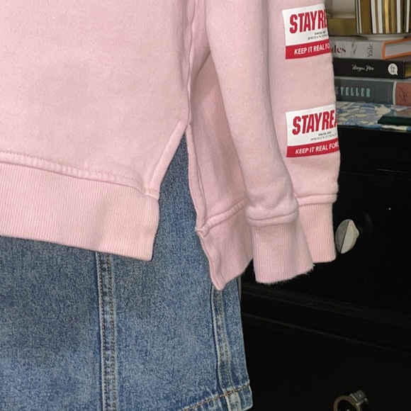 Stay Real Logo Sweatshirt - Picture 7 of 10